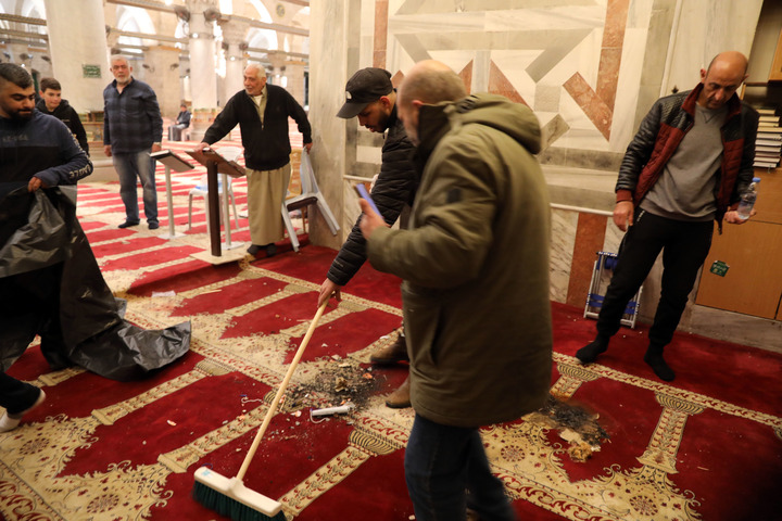 TIMUR TENGAH YERUSALEM KOMPLEKS MASJID AL AQSA BENTROKAN 3