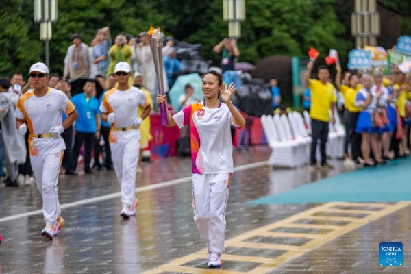 Potret Kirab Obor Asian Games Lanjut Ke Lishui