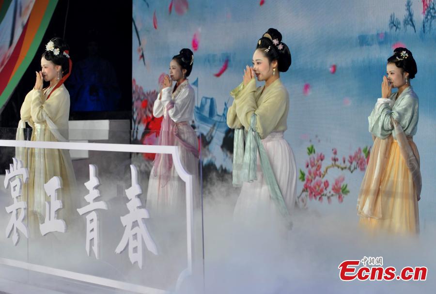 POTRET: Festival Hanfu di Selat Taiwan-Image-1