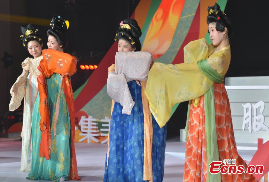 POTRET: Festival Hanfu di Selat Taiwan-Image-2