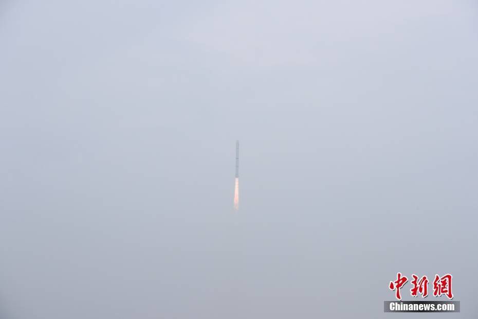 China Sukses Luncurkan Satelit Siwei-Image-2