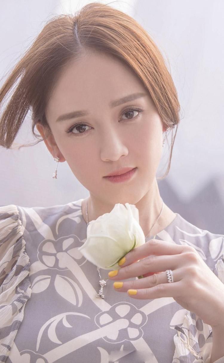 Joe Chen Bantah Diisukan Hamil-Image-1