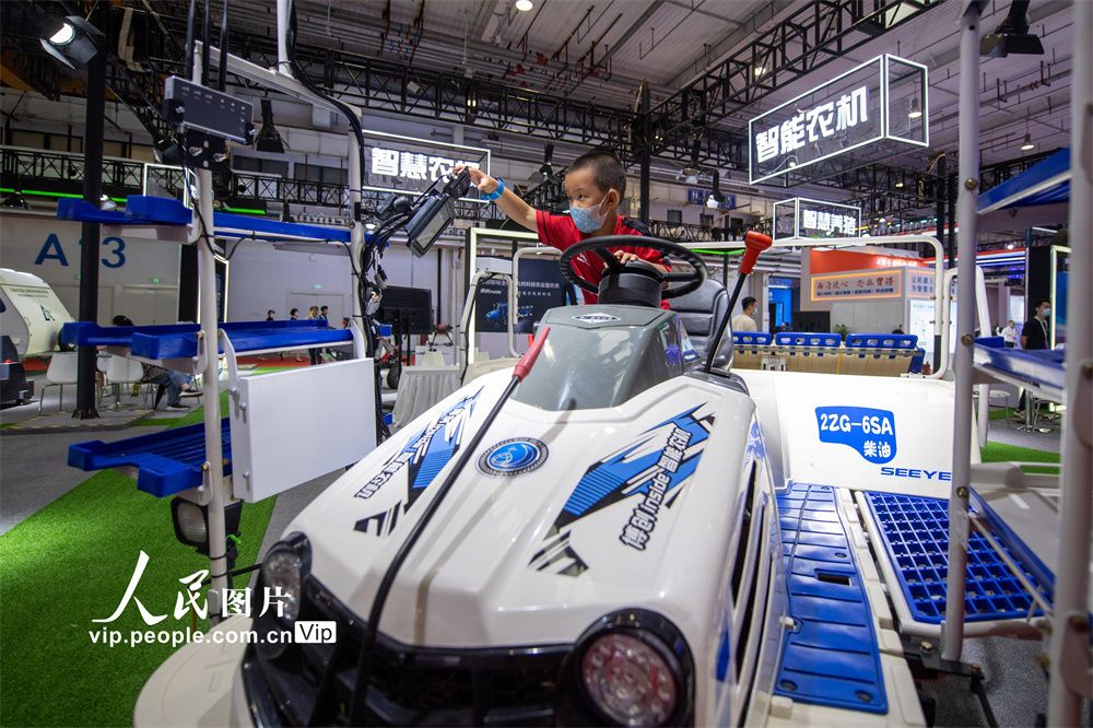500 Robot Pamer Keahlian di Expo di Beijing-Image-5