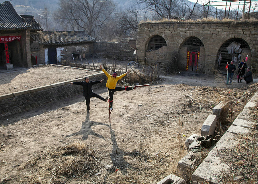 Pertunjukan Kuda Bambu Tetap Hidup di Shanxi-Image-5