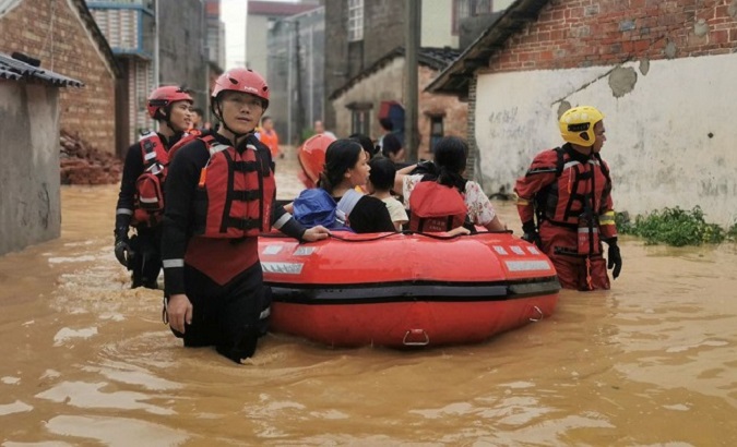 China Dilanda Bencana Kontradiktif, Kering dan Banjir-Image-1