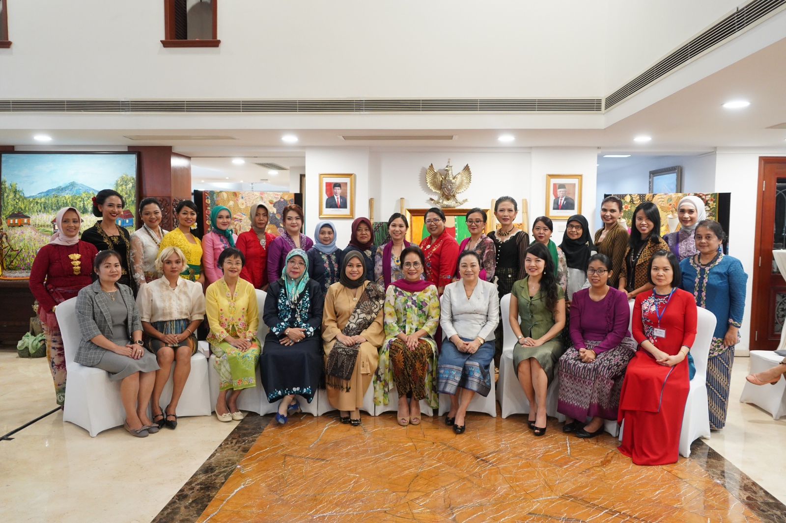 Forum ASEAN Ladies Circle (ALC) Beijing Jadi Ajang Pamerkan Kebaya Nusantara-Image-2