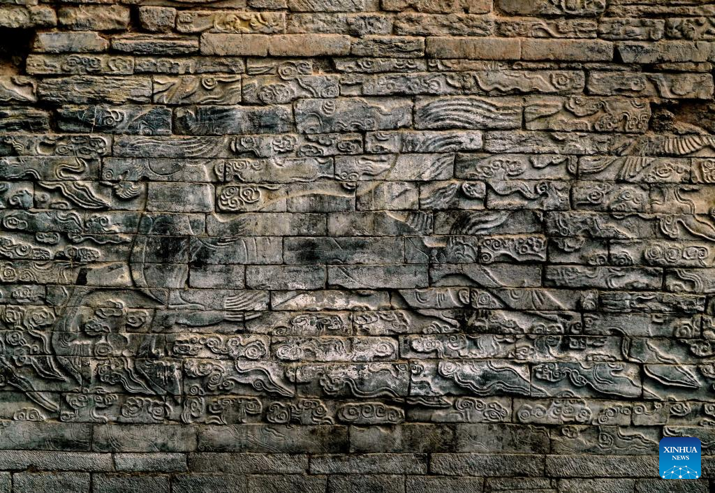 Mural Batu Kuno Besar Ditemukan di Kaifeng-Image-1