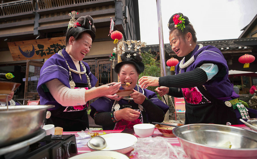 Meriahnya Suku Miao Saat Merayakan Tahun Baru di Guizhou-Image-7