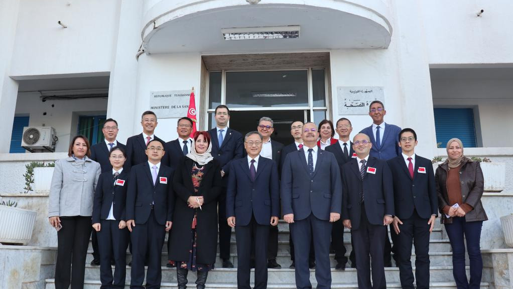 Menkes Tunisia Puji Layanan Tim Medis China-Image-1
