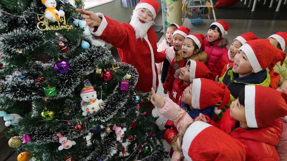 Arti Natal Bagi Warga di China-Image-1