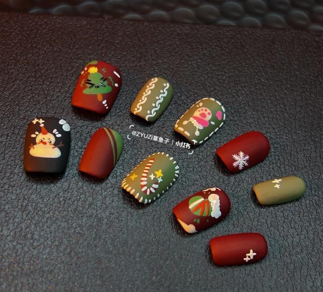 Rekomendasi Nail Art Cantik Bertema Natal-Image-15