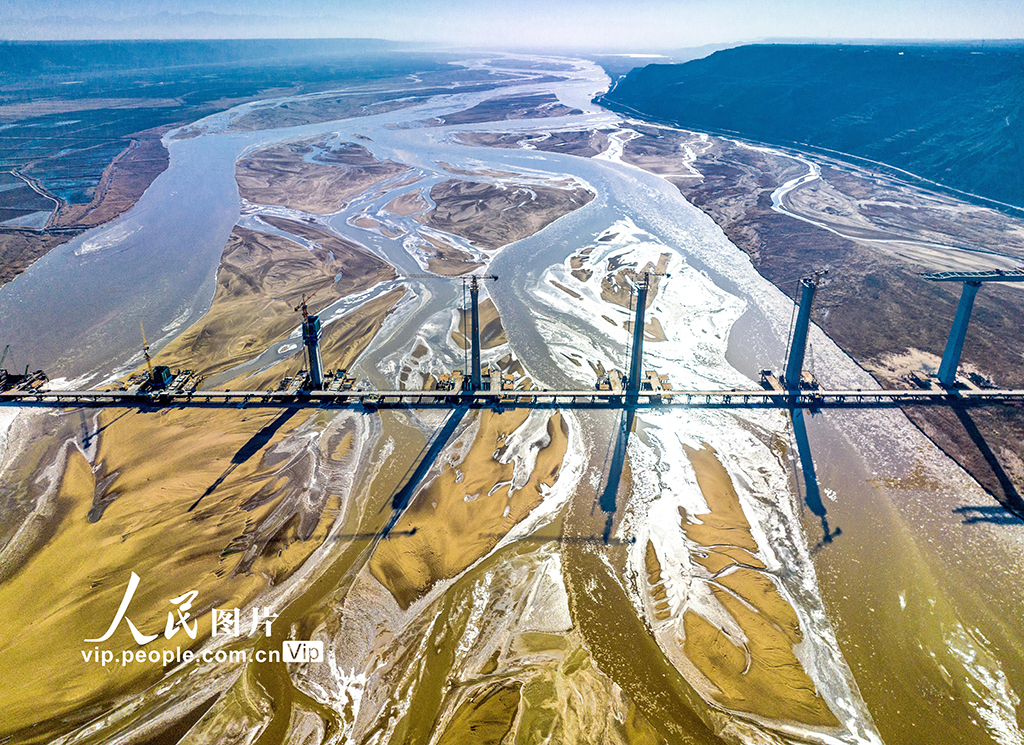 Pembangunan Jembatan Sungai Kuning di Musim Dingin-Image-2