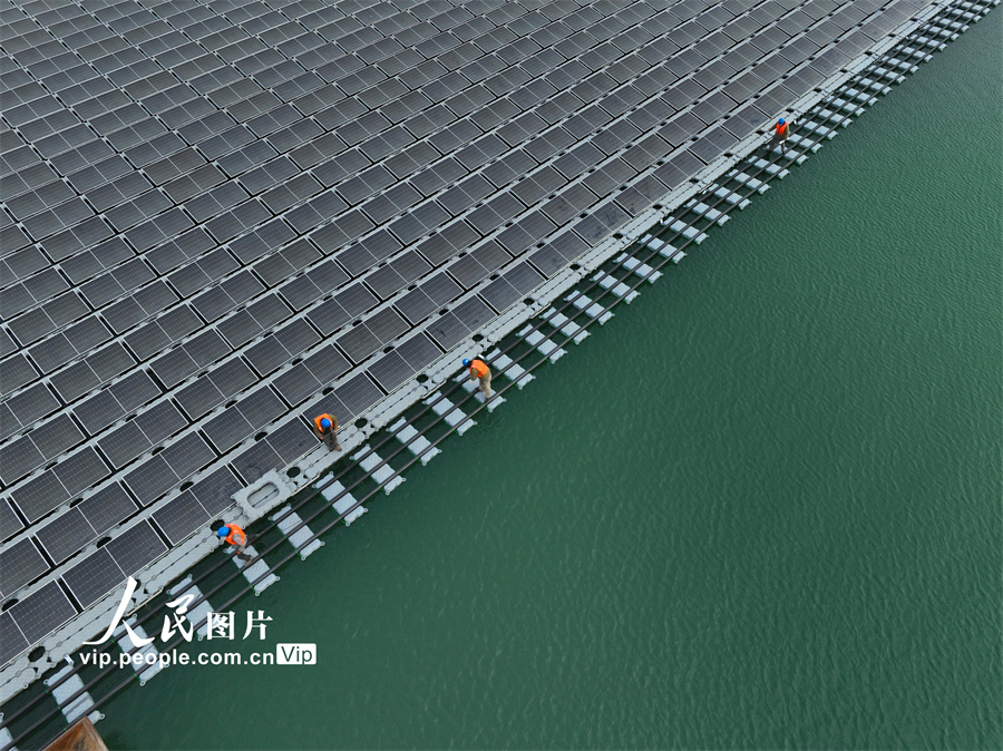 POTRET Pembangkit Listrik Fotovoltaik Terapung Di Liaocheng-Image-2
