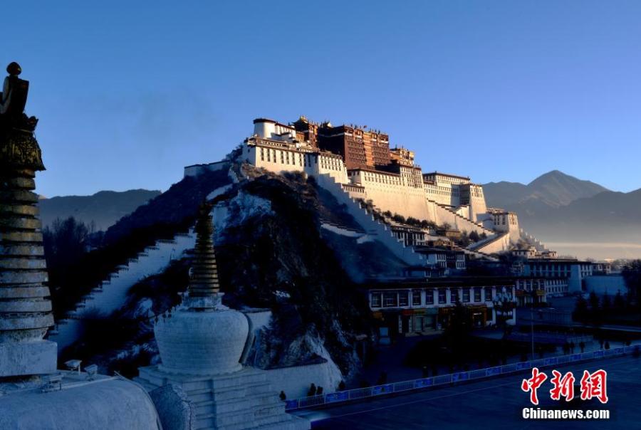 POTRET Istana Ikonik Potala Dibuka Lagi di Lhasa-Image-3