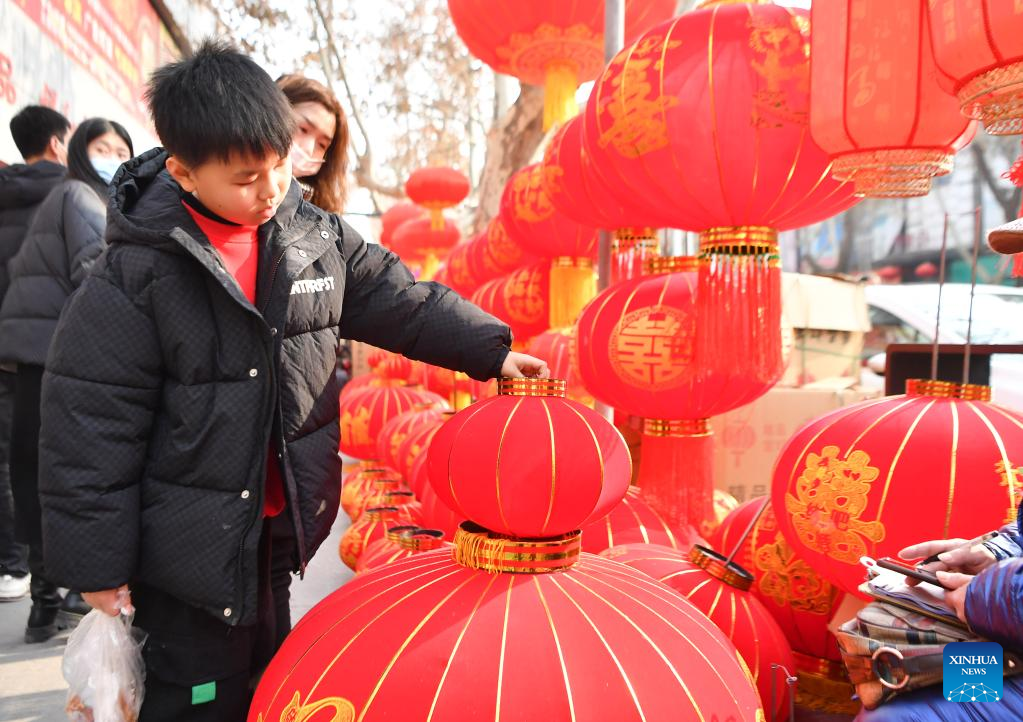 Pasar Belanja Tahun Baru Imlek Ramai di Xi'an-Image-2