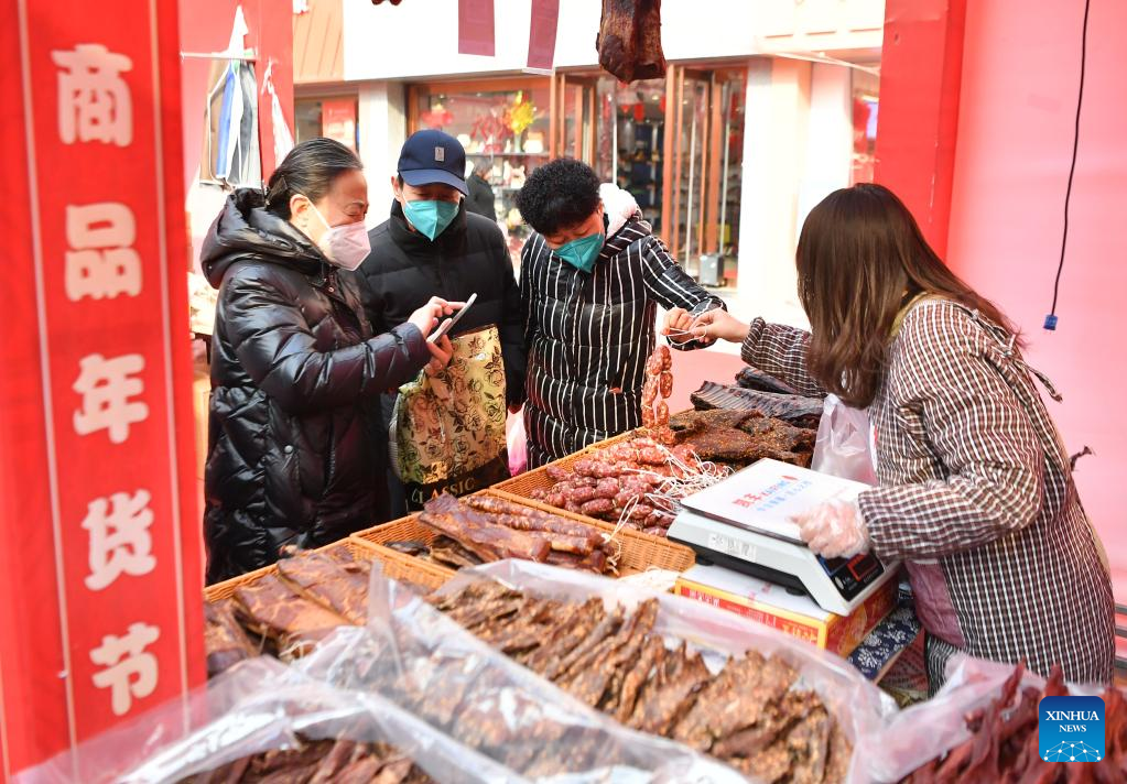 Pasar Belanja Tahun Baru Imlek Ramai di Xi'an-Image-6