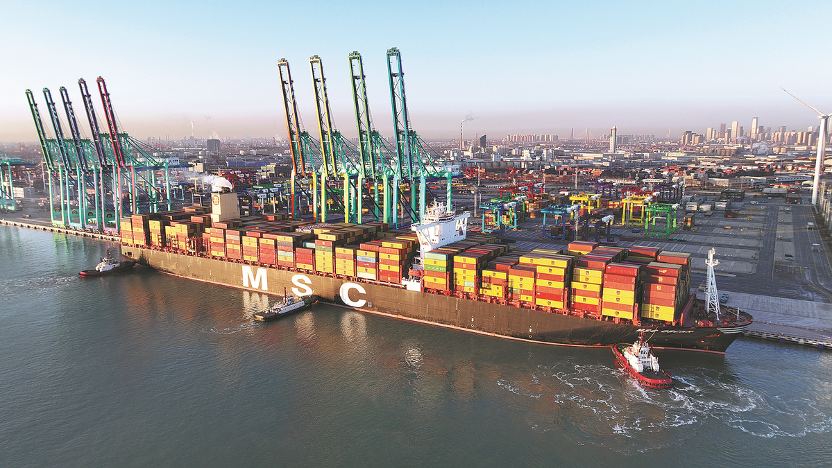 Pelabuhan Tianjin Gunakan Aneka Alat Canggih-Image-1