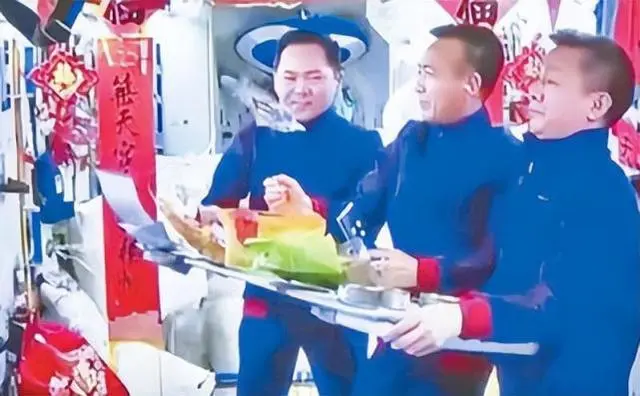 Kegiatan Astronot China di Luar Angkasa Saat Imlek-Image-1