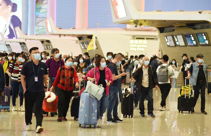 Hong Kong Tunggu Kedatangan Grup Tur dari China-Image-1