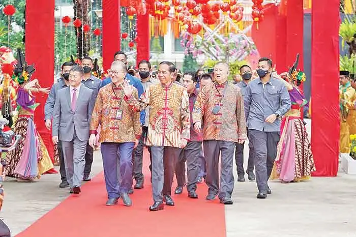 Presiden Jokowi Hadiri Perayaan Imlek 2023-Image-1