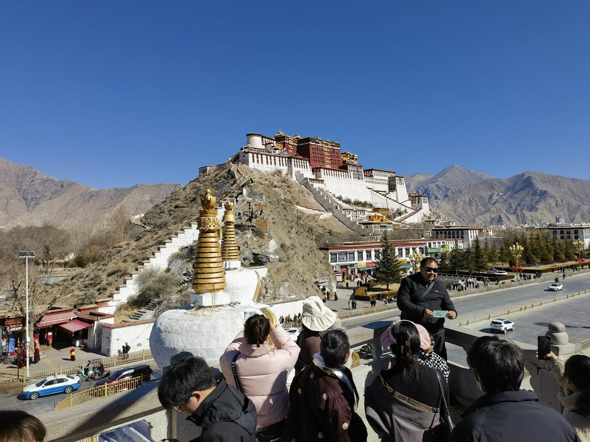 Tibet Pikat Turis untuk Kunjungan Musim Dingin-Image-1