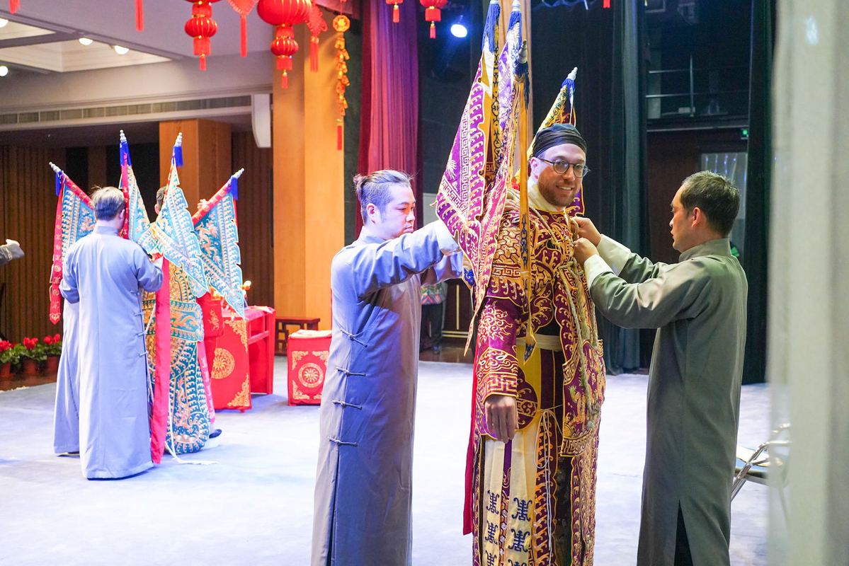 POTRET Diplomat Rayakan Festival Lampion di Shanghai-Image-1