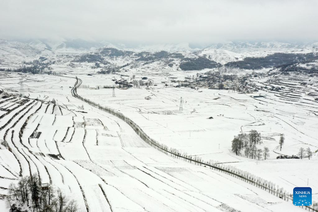 POTRET Indahnya Gugusan Salju di Dingxi-Image-5