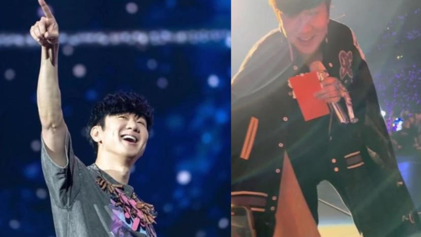 Ini Kejadian Unik dan Lucu di Konser JJ Lin-Image-1