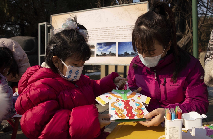 Pakaian Tradisional Anak Pipajang di Museum Shanxi-Image-4