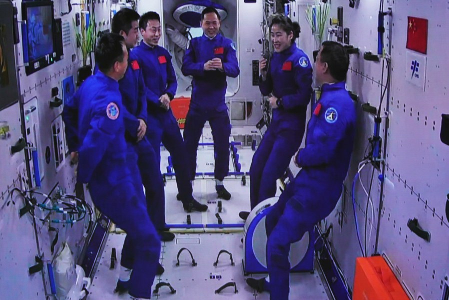 Taikonaut Shenzhou-15 Sukses di Spacewalk Kedua-Image-1