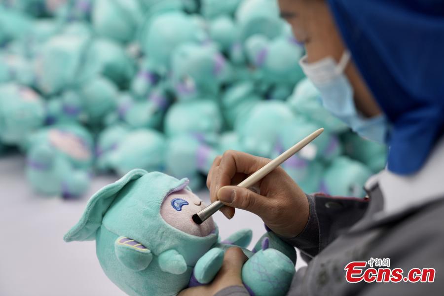 POTRET: Produksi Mainan Maskot untuk Asian Games Hangzhou-Image-2