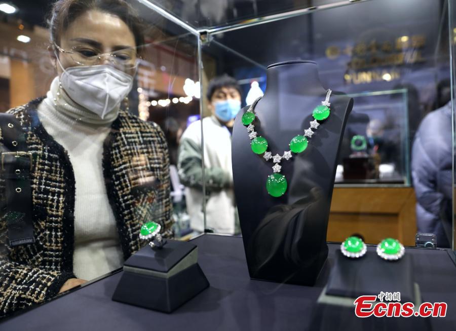 POTRET: Pameran Perhiasan Internasional China Dibuka di Beijing-Image-6