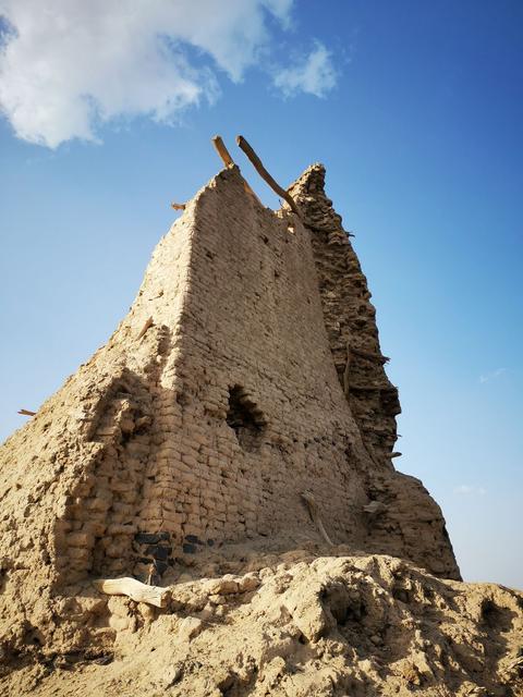 44 Menara Suar Kuno Ditemukan di Xinjiang-Image-1