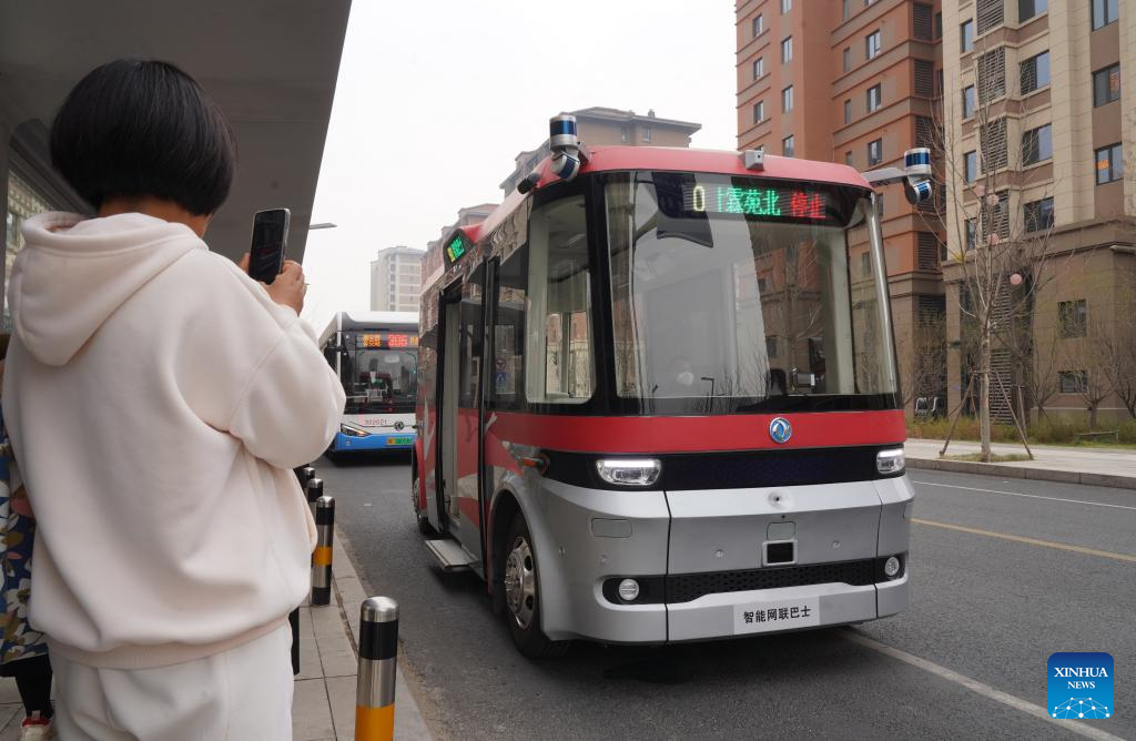 Bus Tanpa Sopir Uji Coba di Xiong'an New Area-Image-2