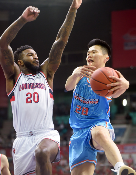 CHINA-GUANGZHOU-BOLA BASKET-LIGA CBA-GUANGZHOU VS SHANDONG-1-Image-1