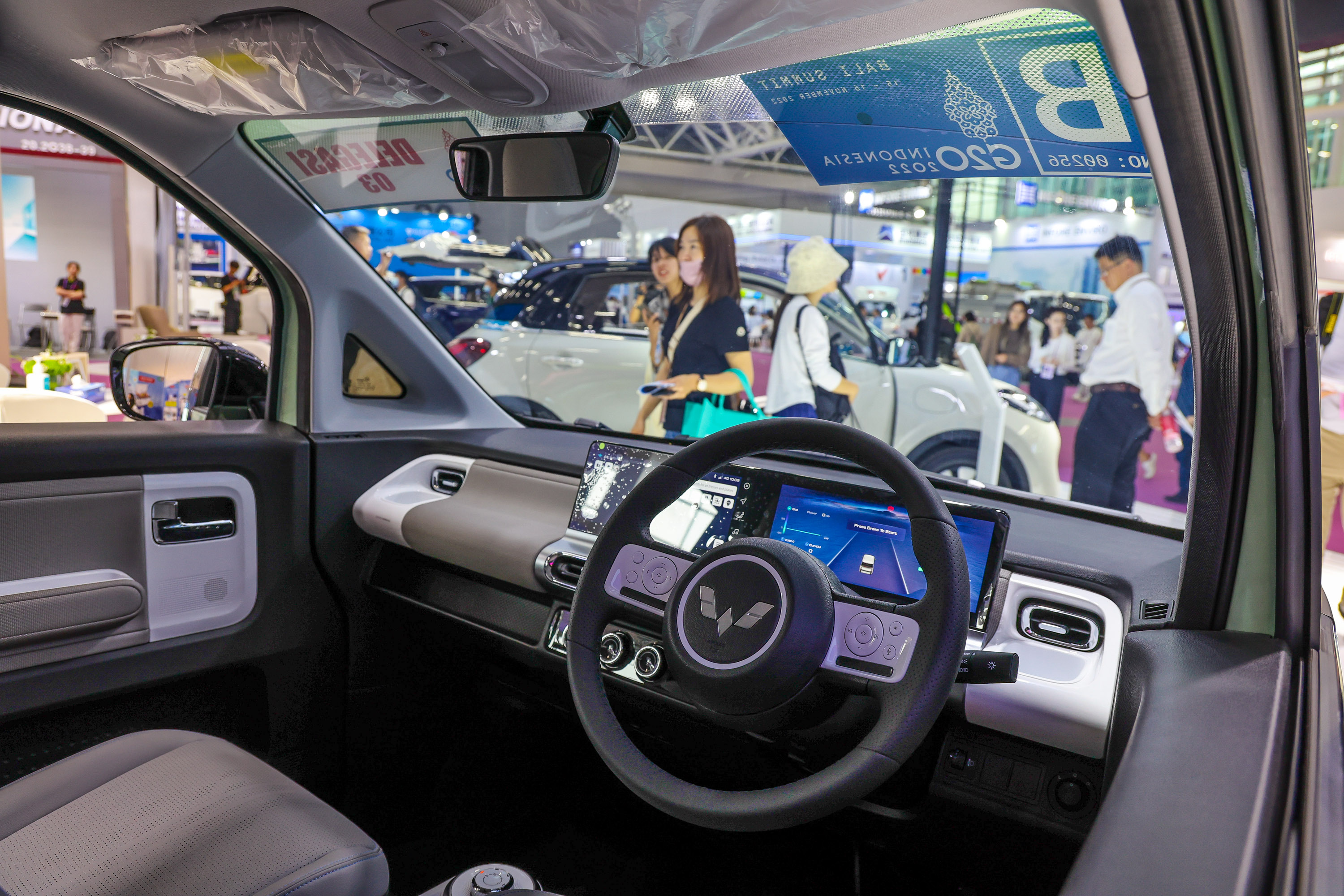 Mobil Energi Baru Menarik Perhatian di Canton Fair 2023-Image-1