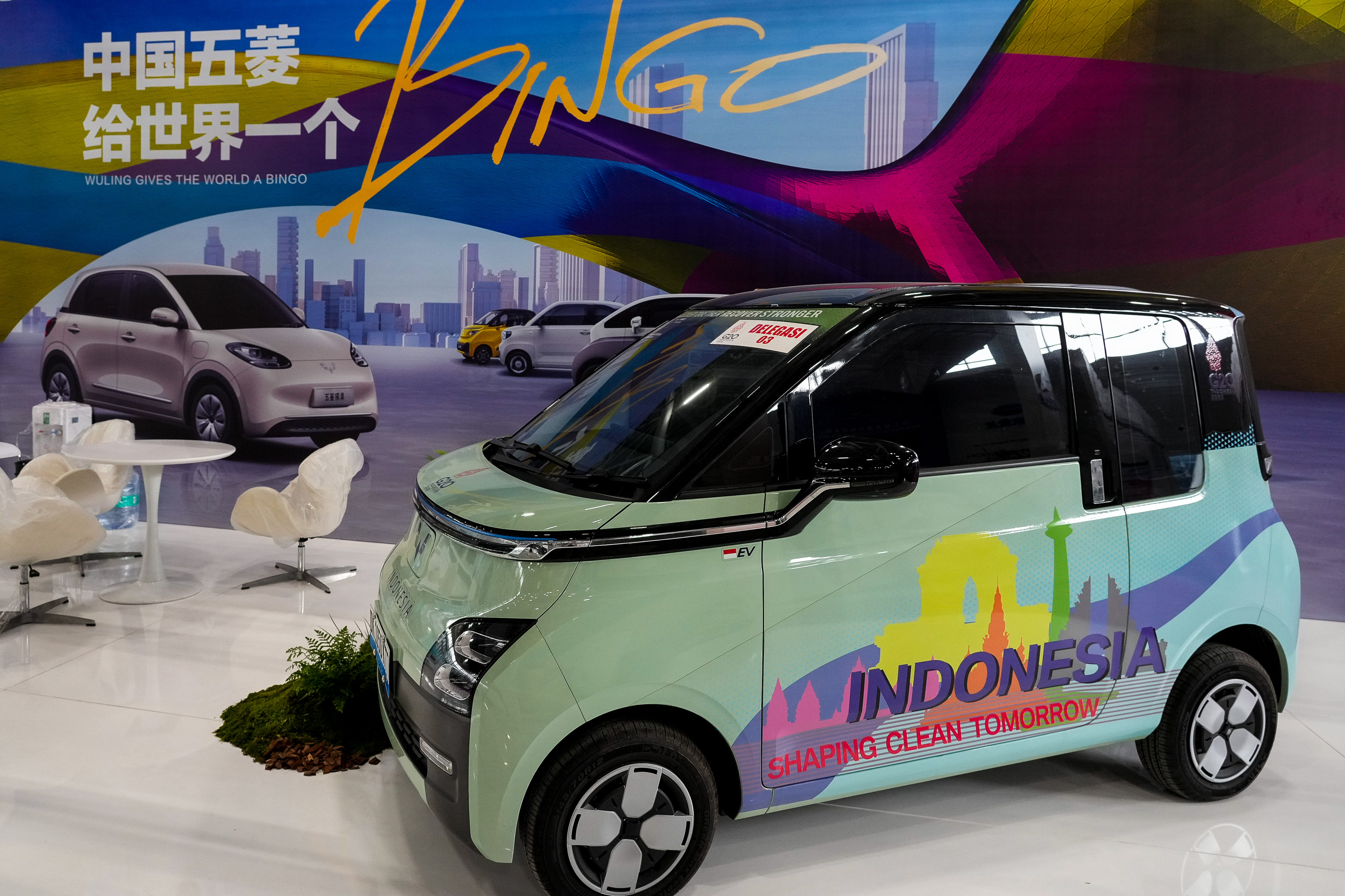 Mobil Energi Baru Menarik Perhatian di Canton Fair 2023-Image-2