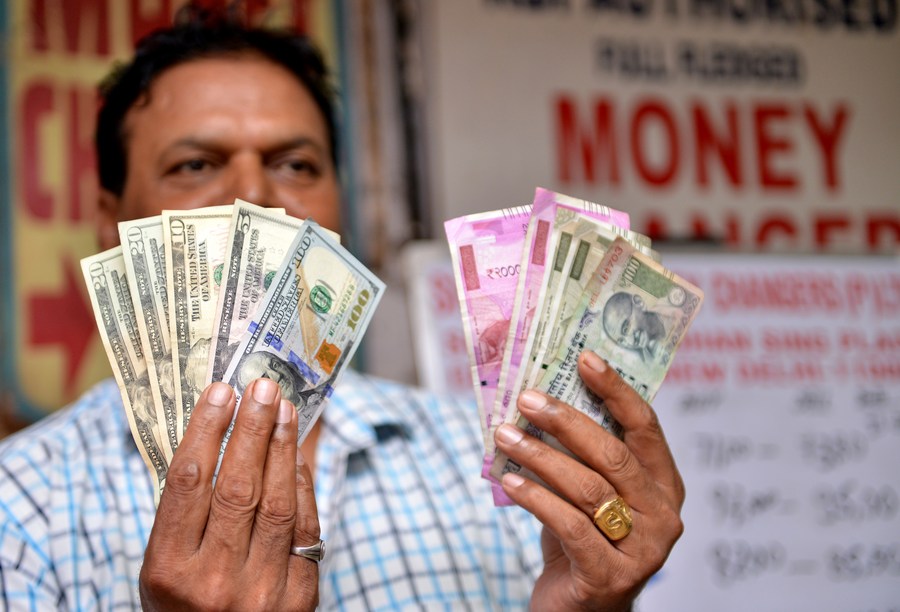 Cadangan Devisa India Turun Jadi  593,48 Miliar &hellip;