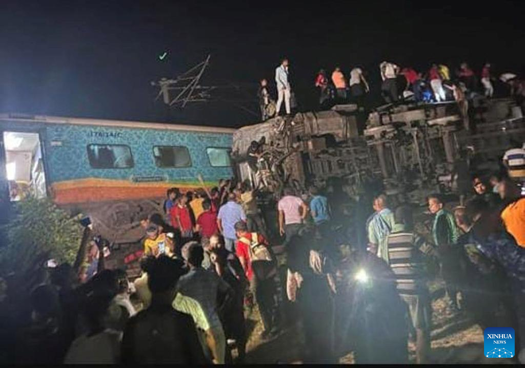 Kecelakaan Kereta di India Sedikitnya 207 Tewas-Image-1