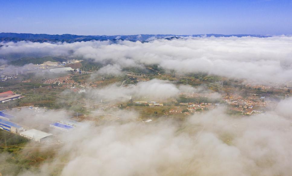 POTRET Habis Hujan Terbitlah Matahari di Gunung Taihang-Image-7