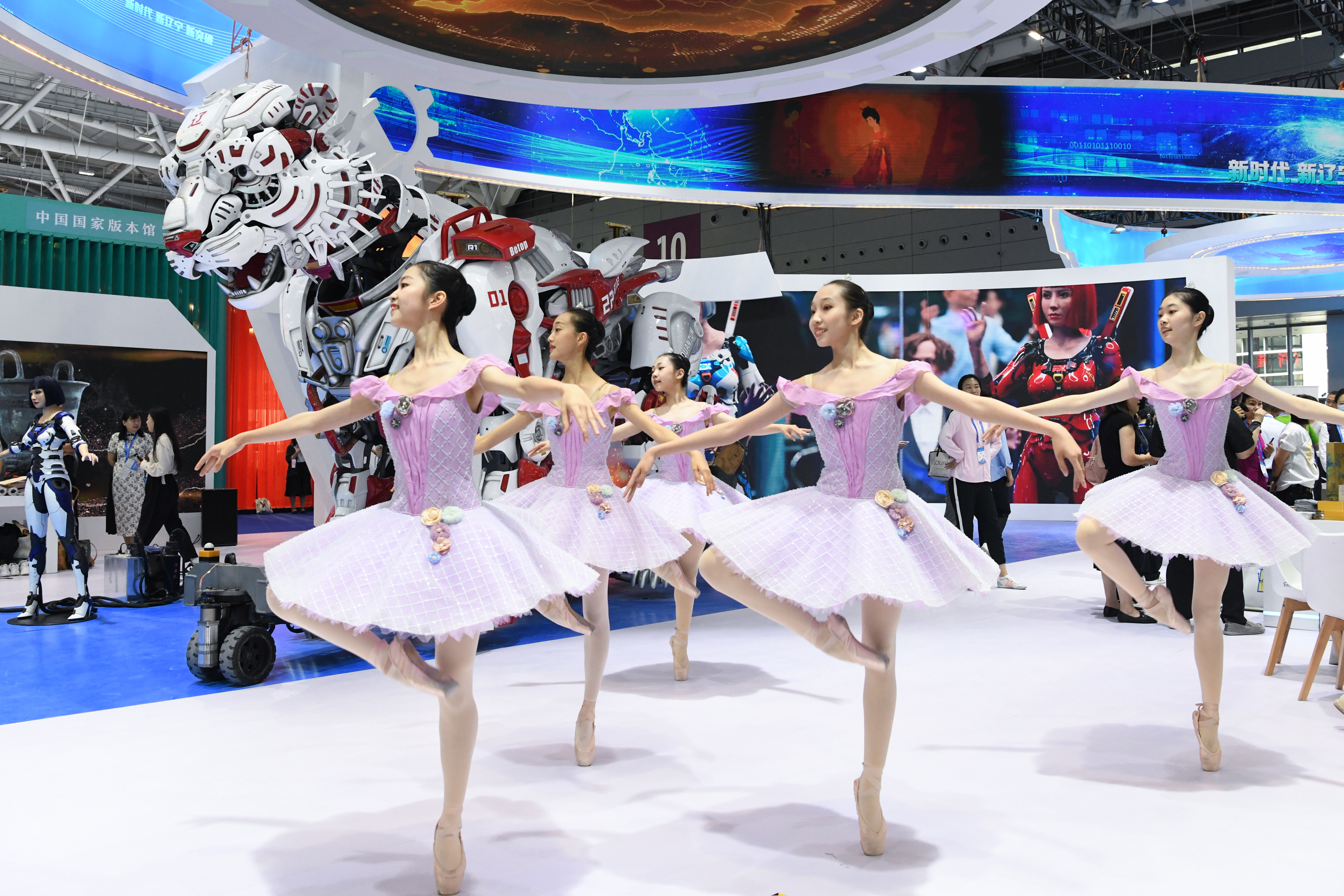 CHINA-GUANGDONG-SHENZHEN-PAMERAN INDUSTRI BUDAYA INTERNASIONAL-PEMBUKAAN-2-Image-1 CHINA-GUANGDONG-SHENZHEN-PAMERAN INDUSTRI BUDAYA INTERNASIONAL-PEMBUKAAN-2-Image-1