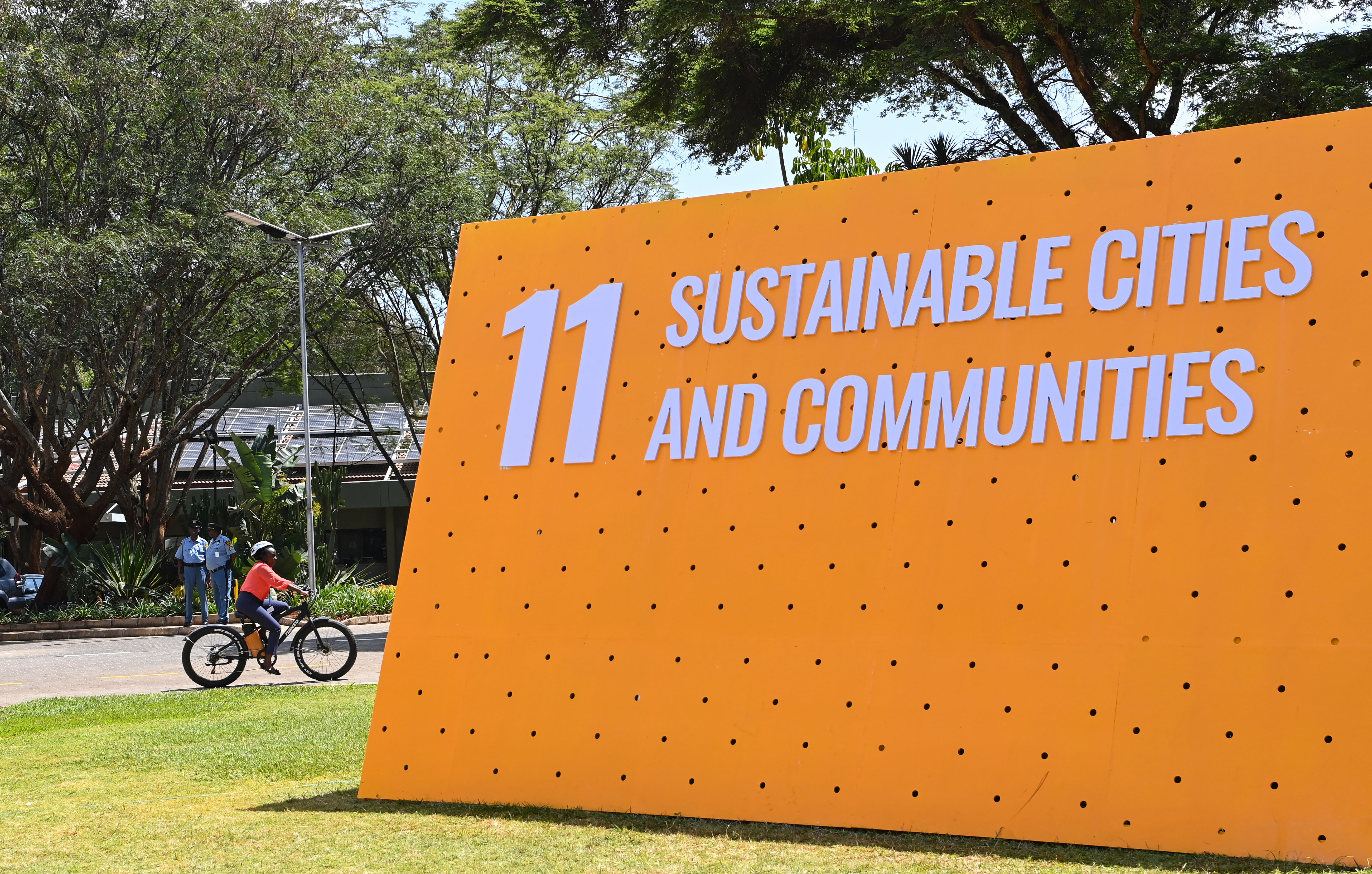 KENYA-NAIROBI-UN HABITAT ASSEMBLY-PAMERAN MOBILITAS LISTRIK RENDAH KARBON-2-Image-1