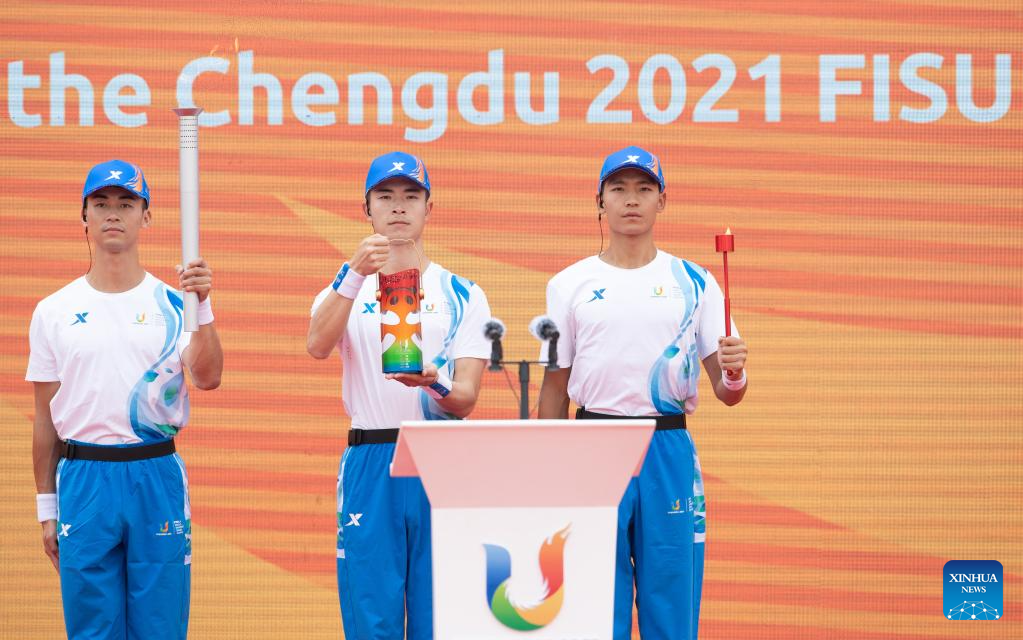 POTRET Pawai Obor Chengdu Universiade di Harbin-Image-6