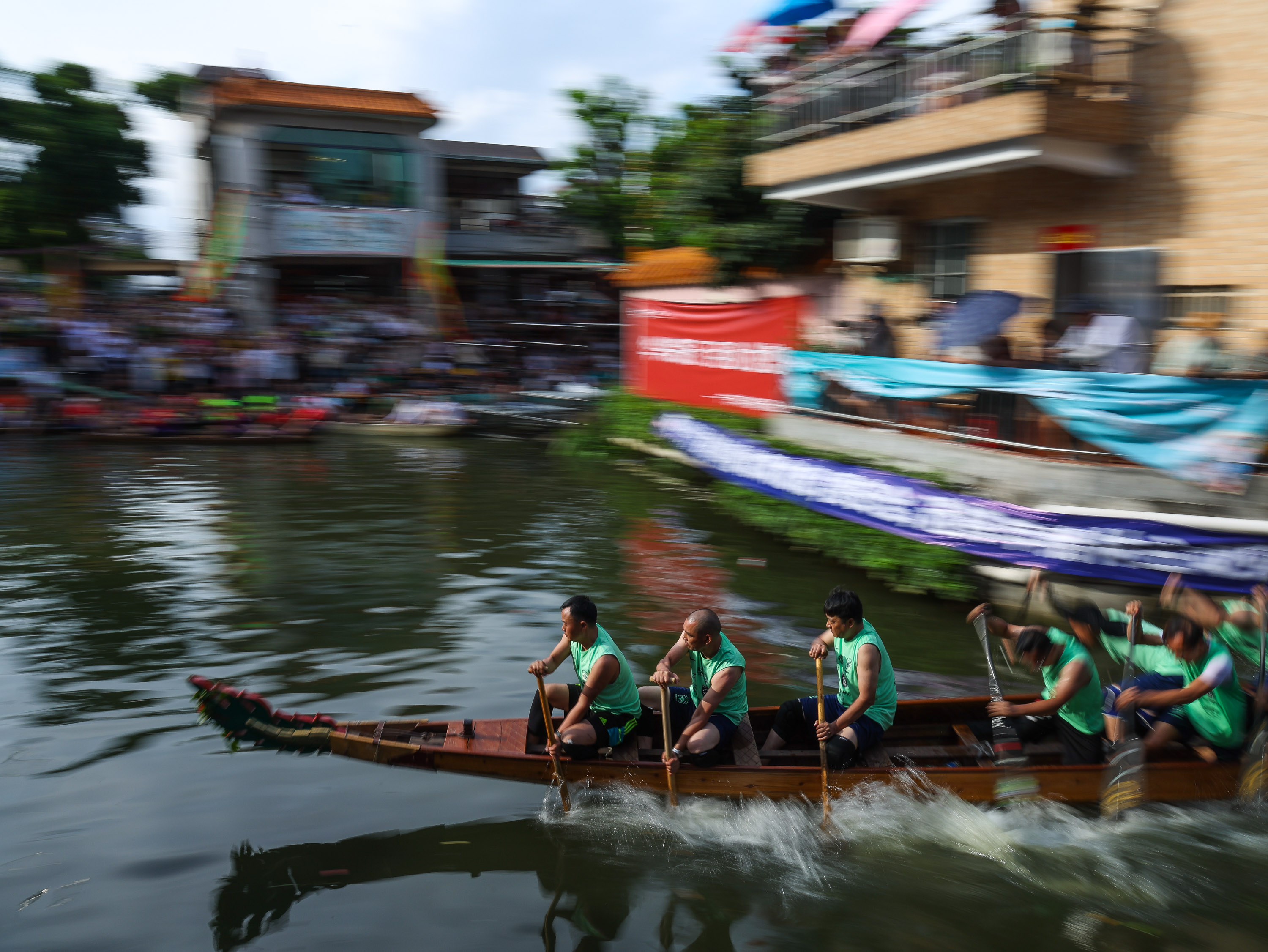 CHINA-GUANGDONG-LOMBA PERAHU NAGA-1-Image-1