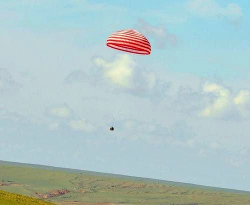 SEJARAH: 2012 Shenzhou-9 Kembali ke Bumi-Image-1