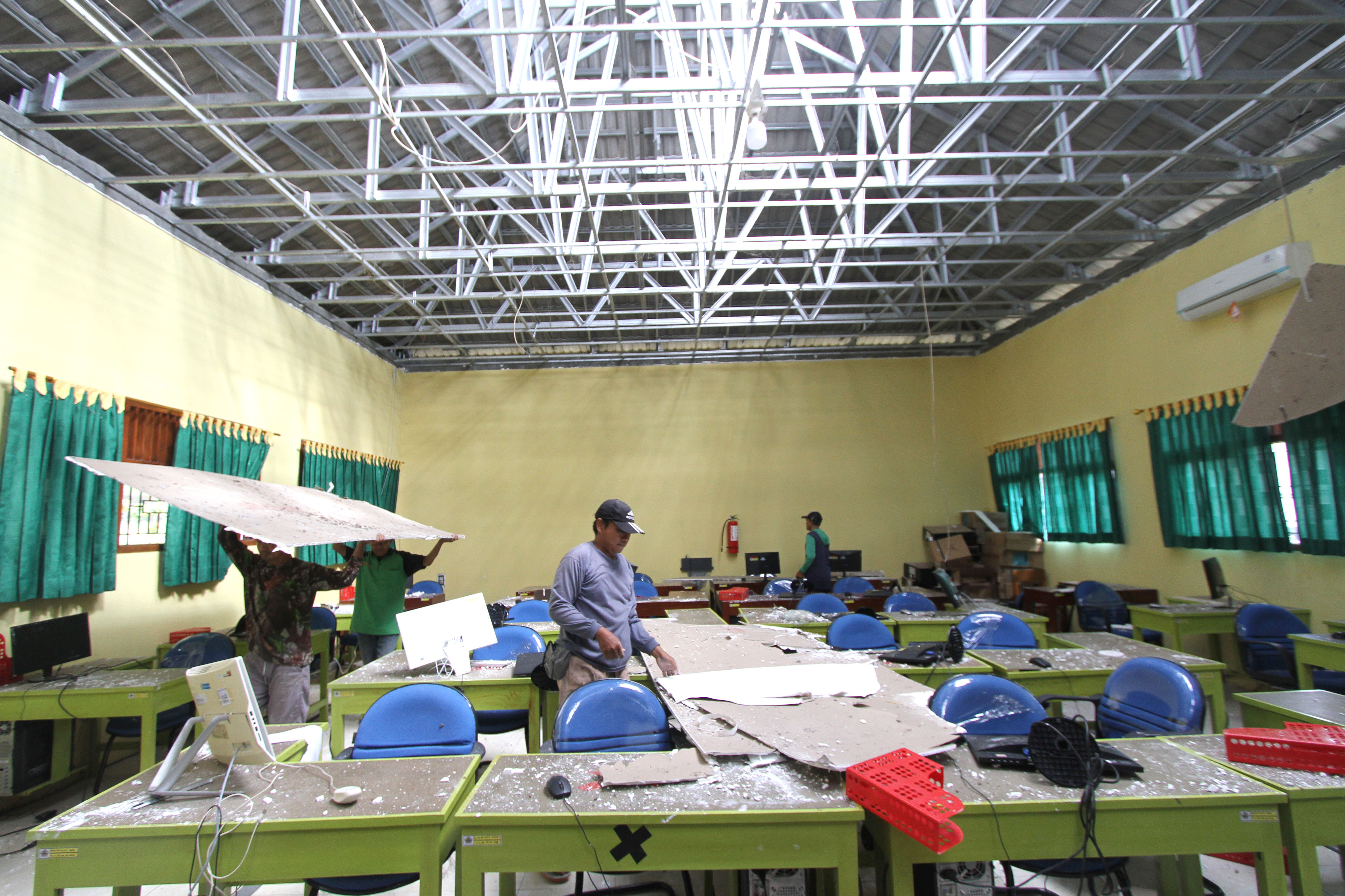 INDONESIA-JAWA TENGAH-GEMPA BUMI-DAMPAK-2-Image-1