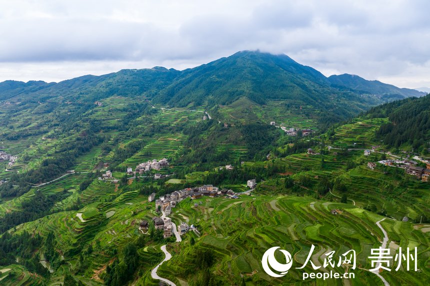 POTRET Indahnya Desa Suku Dong di Guizhou-Image-5