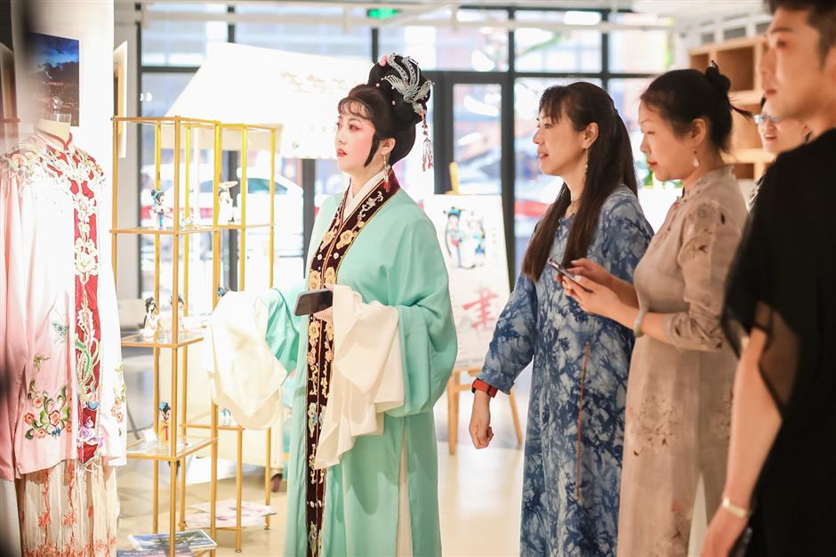 Opera Yueju Digelar di Distrik Jing'an-Image-5