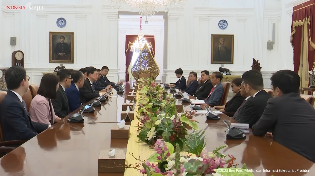 Presiden Jokowi Terima Kunjungan Chief Executive Hong Kong, Bahas IKN-Image-3