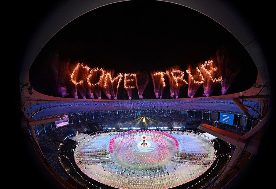 Wawancara: Pejabat Mesir terkesan dengan pembukaan Universiade, sebut China sangat mementingkan pemuda-Image-2